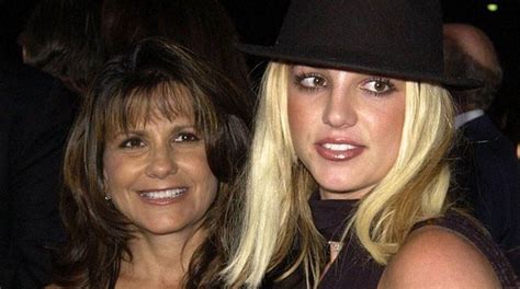 Britney Spears tries to ‘make things right’ with estranged mom